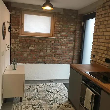 Апартаменты Neue Und Barrierefreie Altbauwohnung Mit Charme Шёмберг