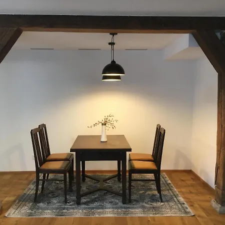 Neue Und Barrierefreie Altbauwohnung Mit Charme