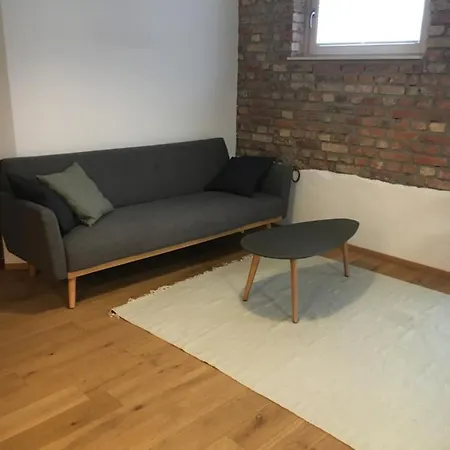 Neue Und Barrierefreie Altbauwohnung Mit Charme Апартаменты