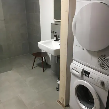 Апартаменты Neue Und Barrierefreie Altbauwohnung Mit Charme Шёмберг