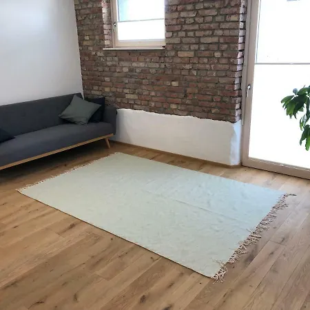 Neue Und Barrierefreie Altbauwohnung Mit Charme * Шёмберг
